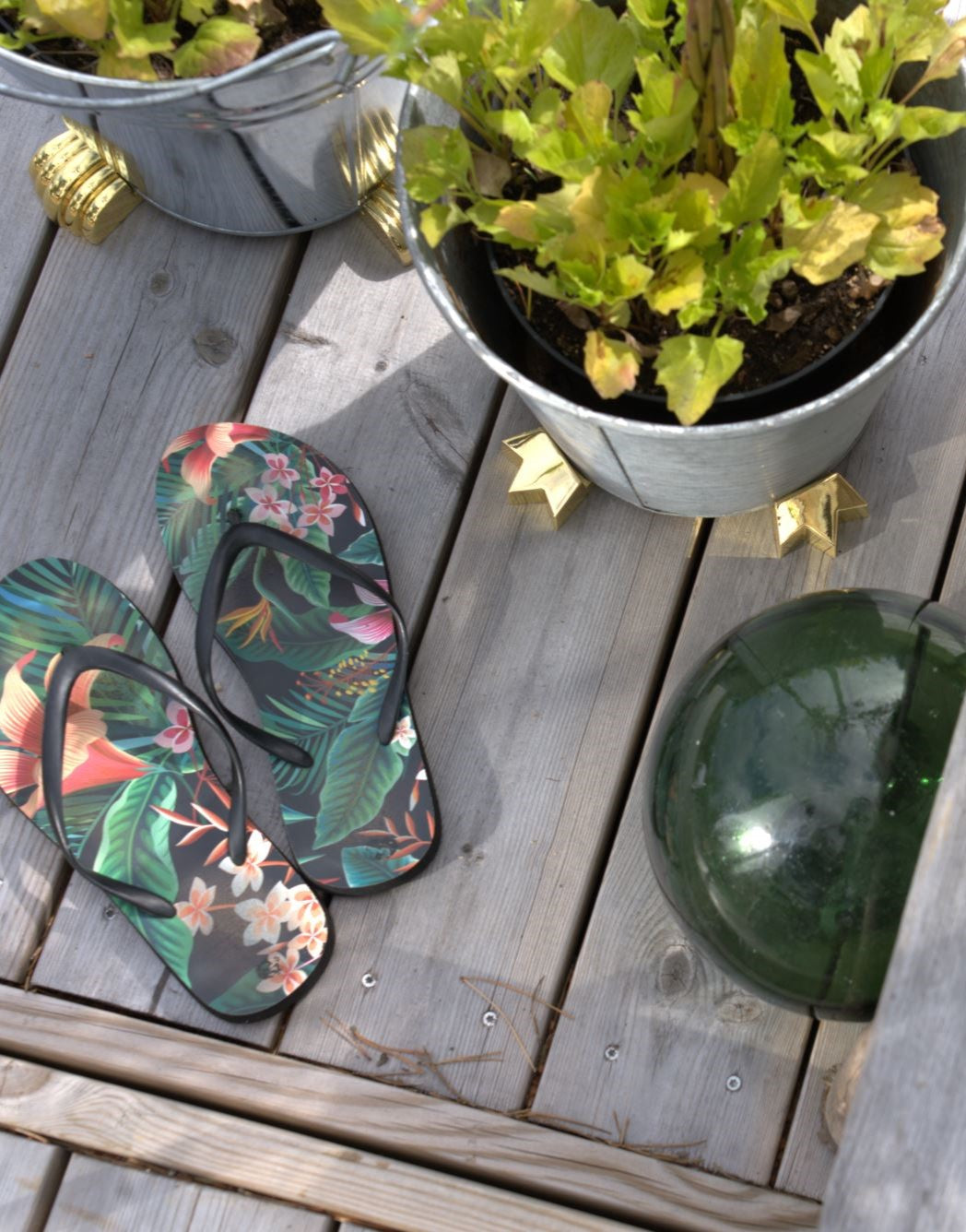 Sommar, semester och trädgårdsmys – Skapa en grön oas med stil!